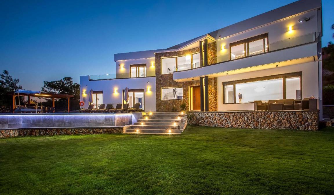Filerimos House | 370 m² House ∙ 4 bedrooms ∙ 12 guests
