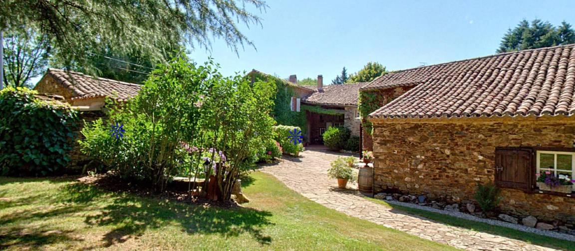 Teillet House | 375 m² House ∙ 7 bedrooms ∙ 15 guests