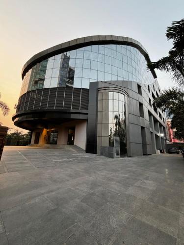 Chembur East Hotel | 37th Crescent Navi Mumbai