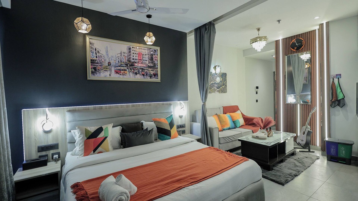 Noida Apartment | 37th Floor | Lux Paradise By Aurum
