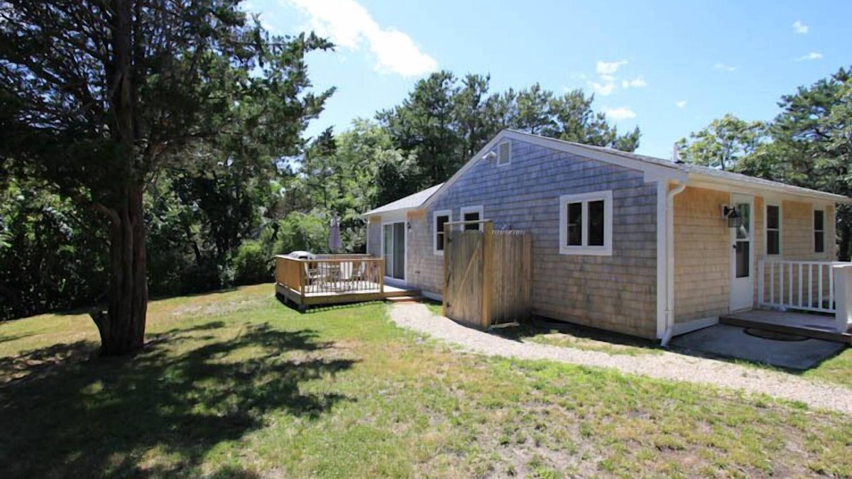 East Sandwich House | 38 Sandy Neck Rd - Tranquil Coastal Ranch .5 mile Sandy Neck Beach