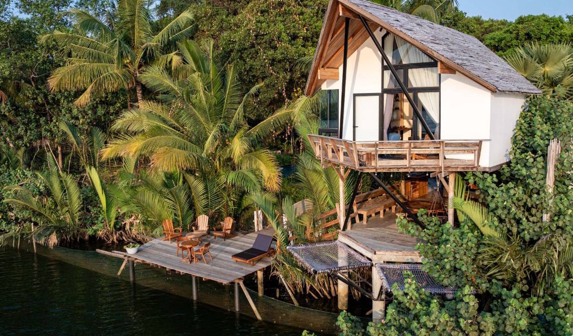 Kampot Hotel | 384 m² Hotel ∙ 3 bedrooms ∙ 15 guests