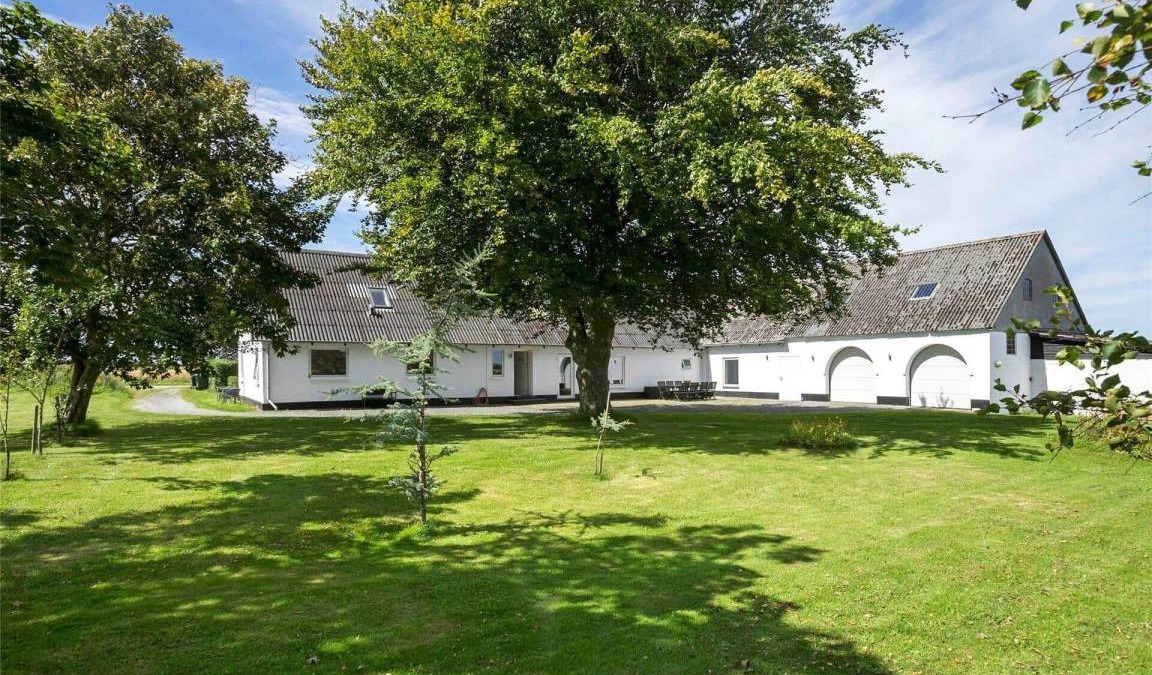 Borglum House | 385 m² House ∙ 5 bedrooms ∙ 11 guests