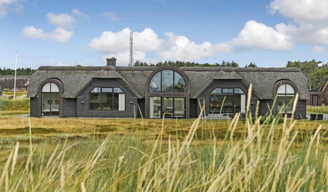 Blavand Strand House | 385 m² House ∙ 6 bedrooms ∙ 12 guests