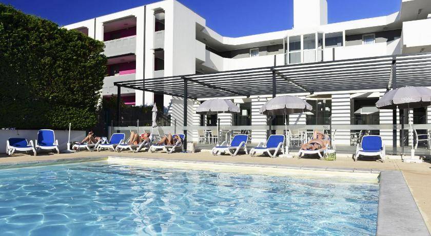 Balaruc-les-Bains Hotel | 39 m² Hotel ∙ 10 guests