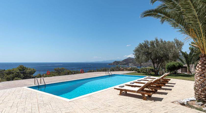 Kontos Resort | 390 m² Resort ∙ 8 bedrooms ∙ 16 guests