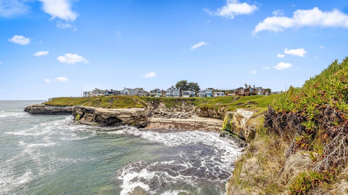 Westside Santa Cruz House | 3977 Cliff House - Available in August!