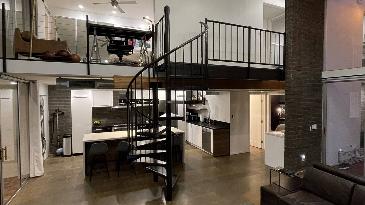 Mesa House | 3b/2b "Beadle Box" Architectural Loft w/Doghouse + Golf