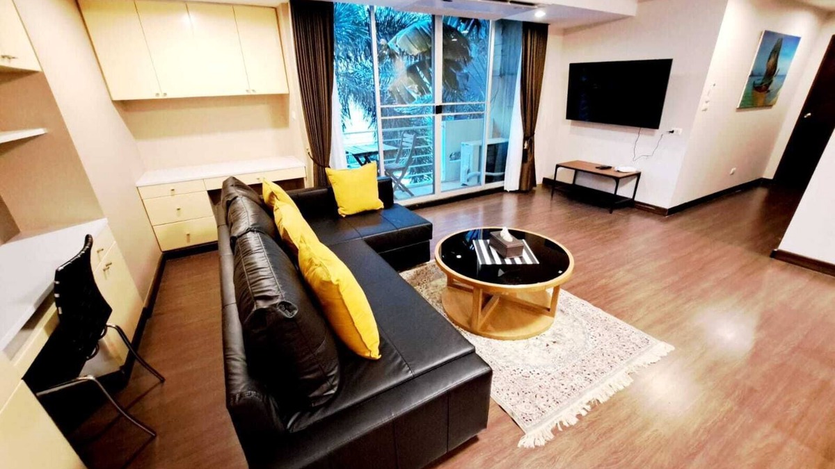 Khlong Toei Nuea Condo | 3B-Short-term rental allowed-2BRs Downtown Bangkok