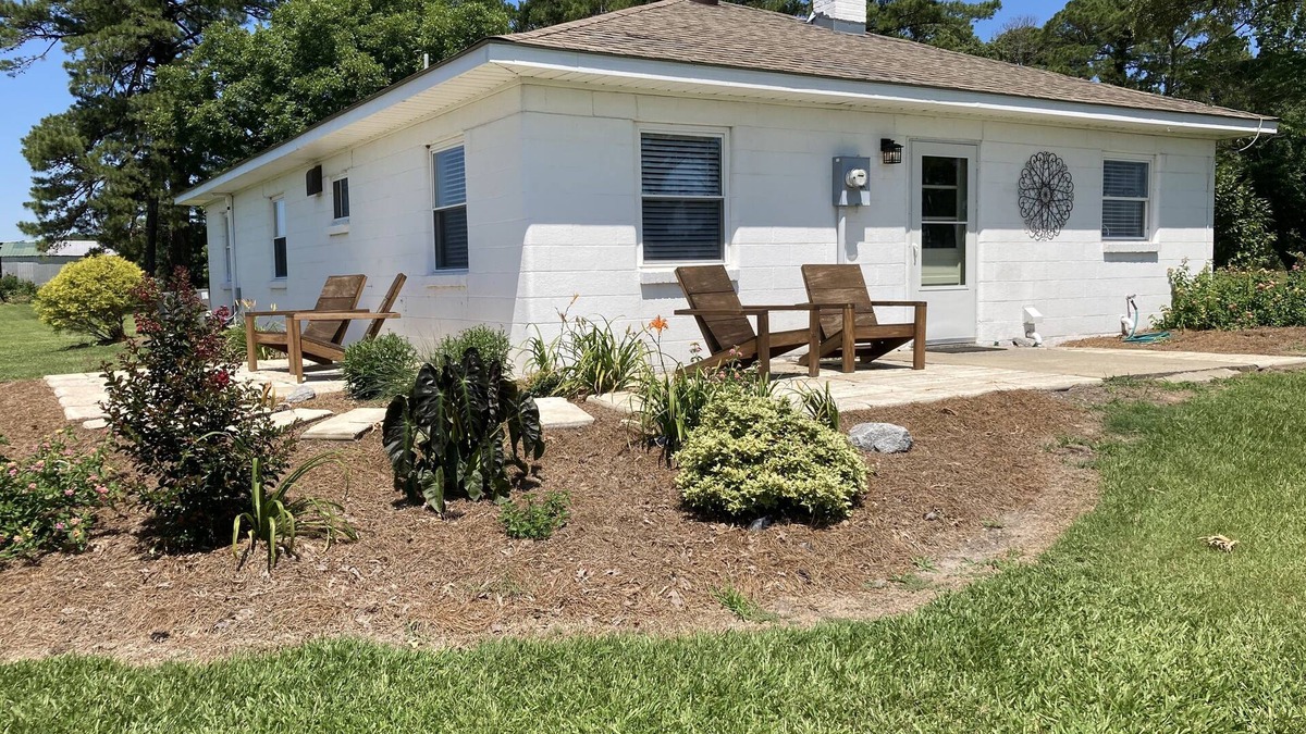 Pinetown House | 3bd, 1ba across from Pocosin Lakes Wildlife Refuge