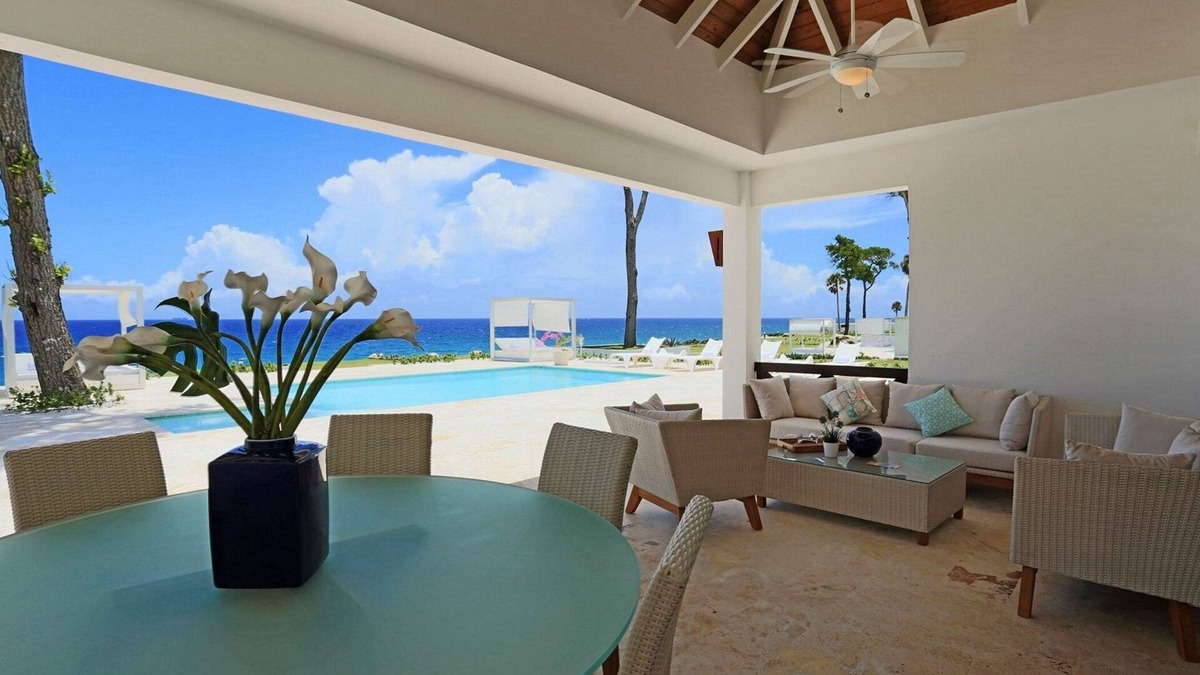 Playa Chiquita Villa | 3BD beachfront guest-friendly villa with private pool, golf cart, gym, waterpark