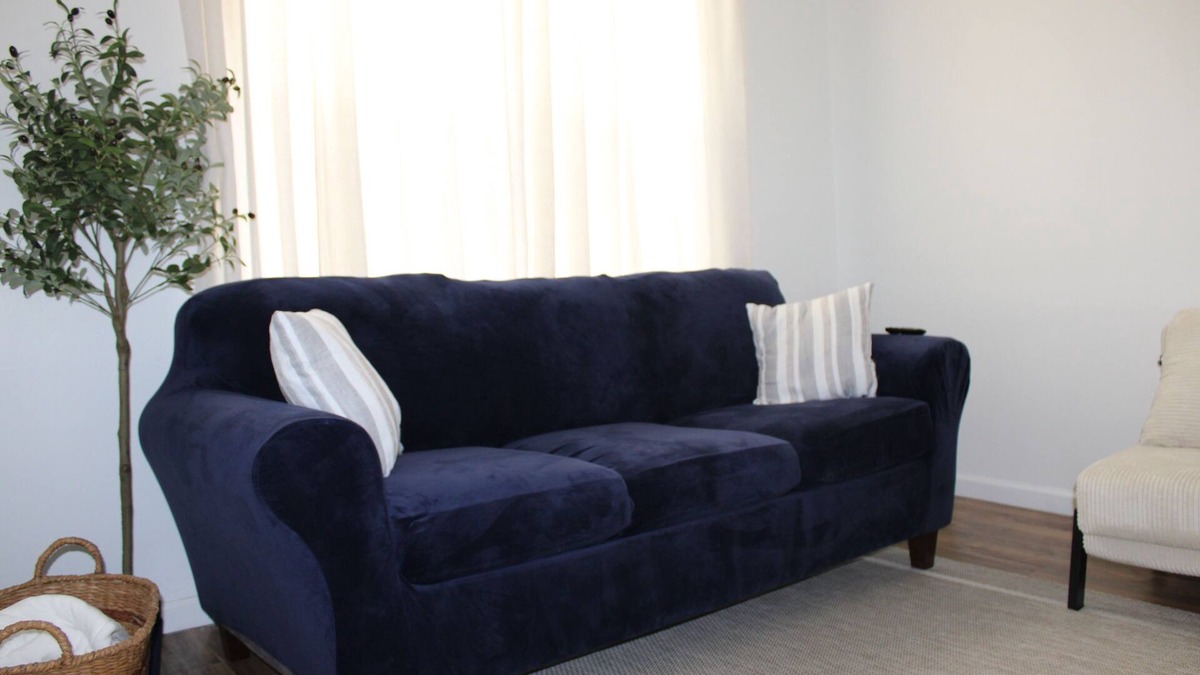 Wallington Apartment | 3BD, Fast Wifi near NYC, American Dream & MetLife! Free coffee & Snacks