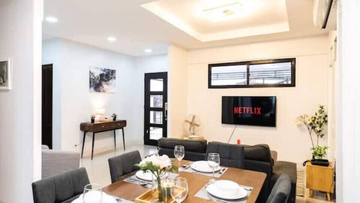 Barangay Pilar Village House | 3bd Lux City Oasis LAS PINASn