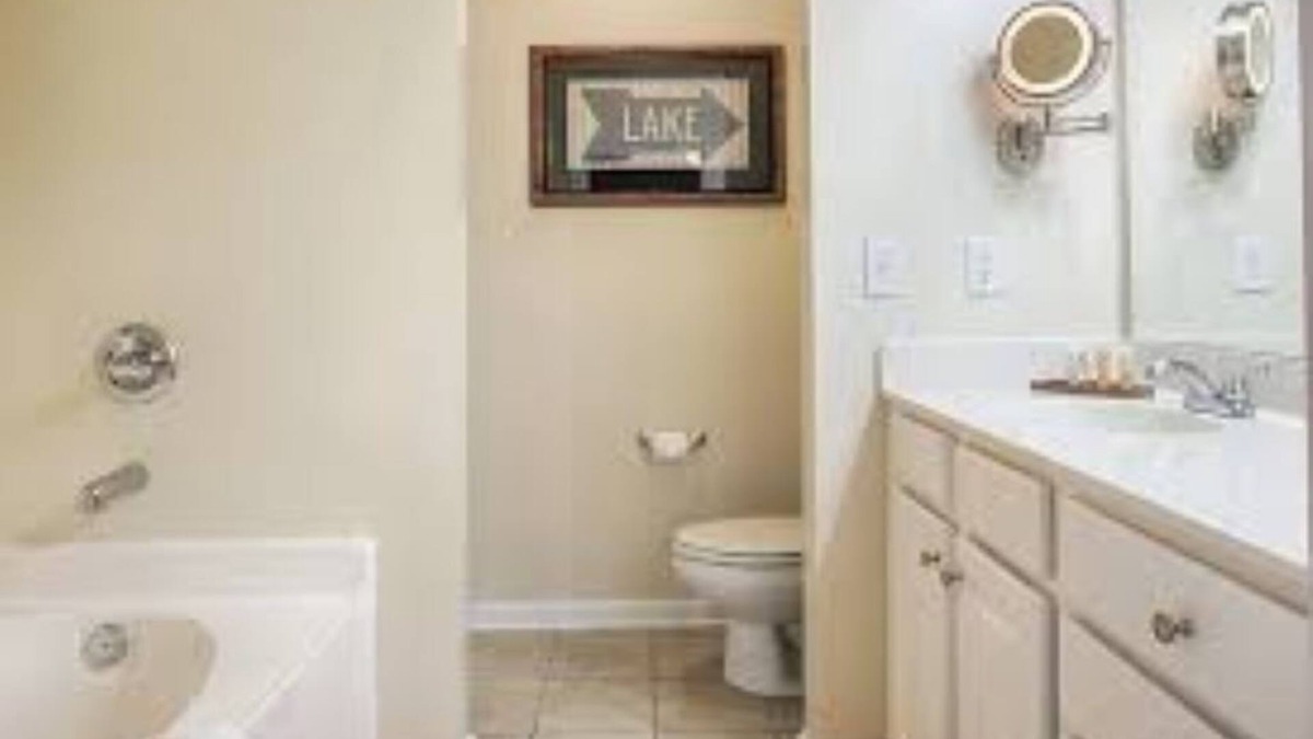 Santee Resort | 3Bed/3Bath Deluxe at Lake Marion!