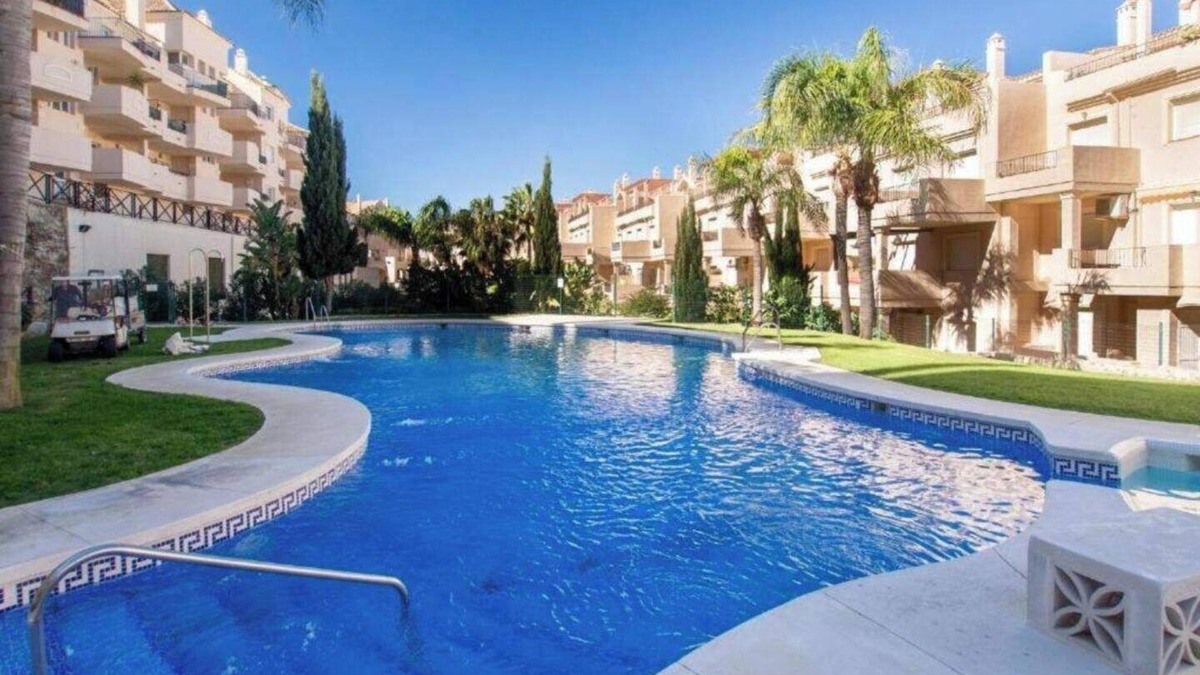 Castillo de Sabinillas Apartment | 3Bed-6Guests-Parking-Golf-Pools-Seaview