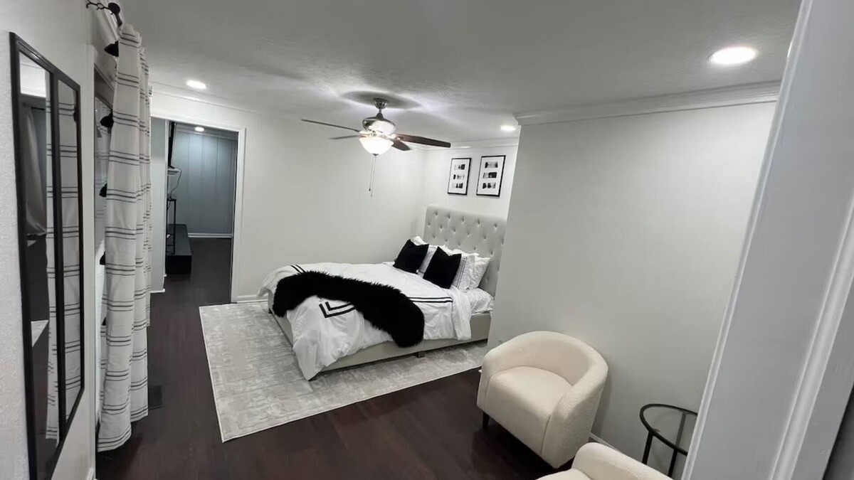 Albertville House | 3bed house in Albertville just 3 minutes away from Sand Mountain Amphitheater!