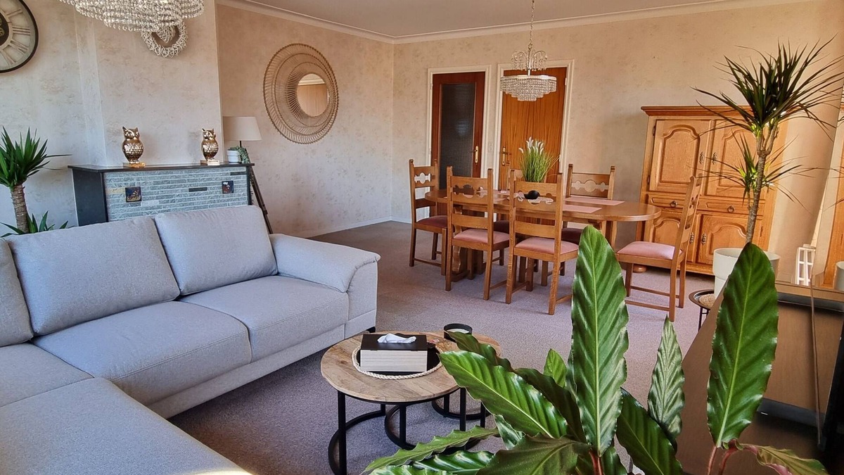 Antwerp Apartment | 3BEDROOM APART WITH PARKING
