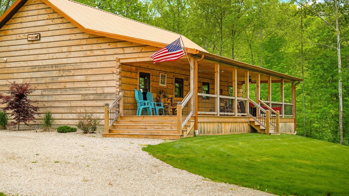 Gnaw Bone House | 3BR, 2 BA Log Cabin
