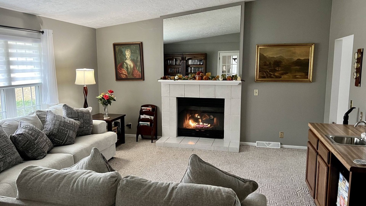 Bettendorf House | 3BR/2BA Beauty near TBK sports complex. Right off I74, close to everything!
