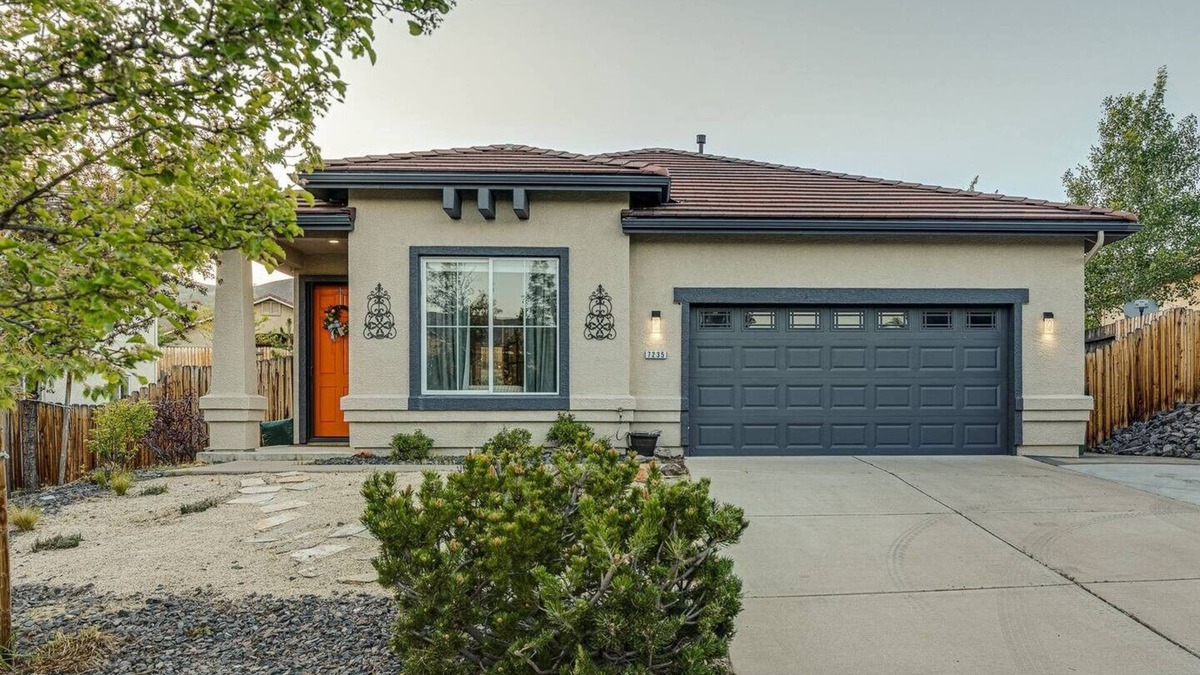 Northwest Reno House | 3BR 2BA, MTN view, relaxing yard