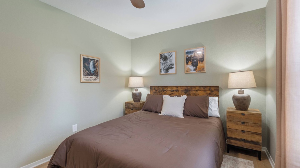 Austin House | 3BR 2BA Pet-Friendly + Family Ready - Near LRAFB, Highspeed WiFi