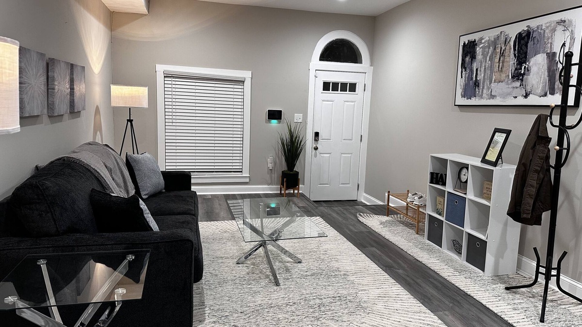 Downtown Baltimore House | 3br 2ba Renovated Townhome 3mi from Inner Harbor, M&T Stadium & Orioles Park