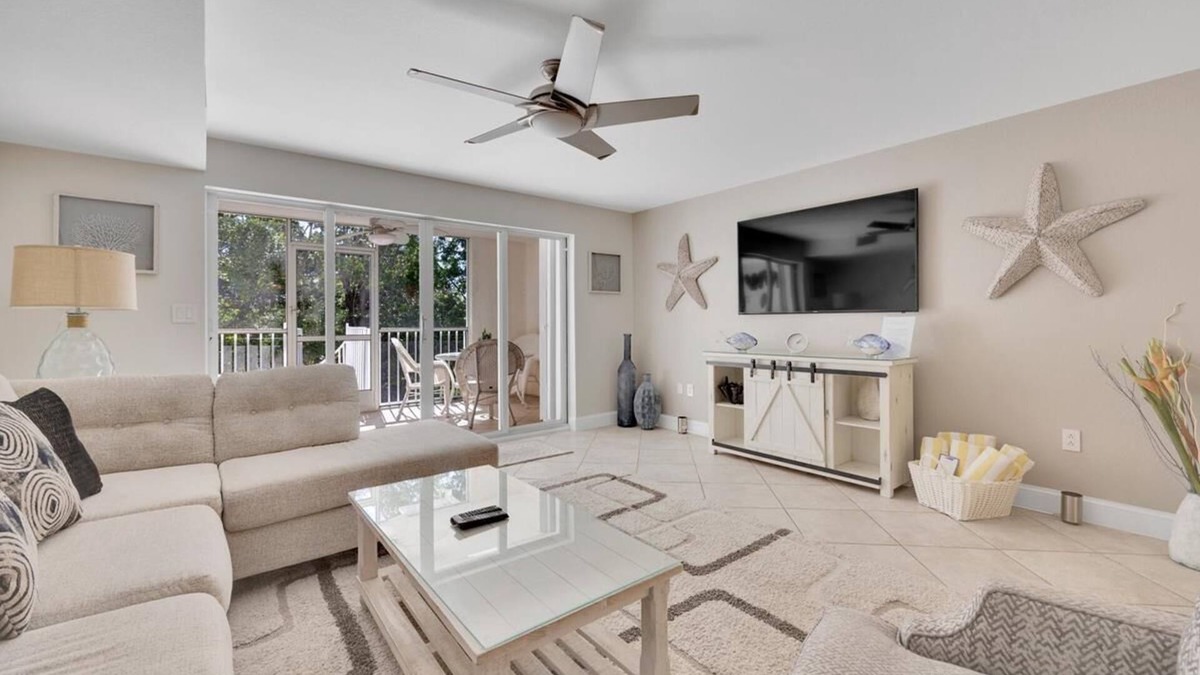 Rock Harbor House | 3BR/3.5BA Mariner's Club Townhouse 703 with Oasis Pool, Marina, Game Room & More