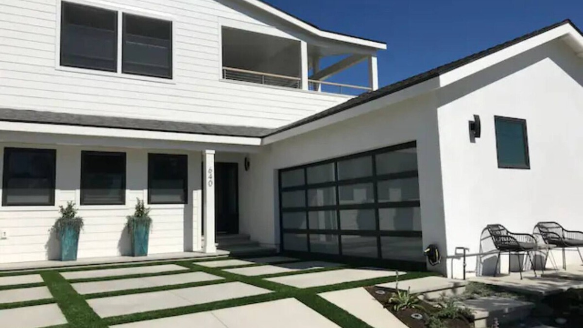 Seal Beach House | 3BR/3BA Dream Vacation Home w/Pool in Seal Beach
