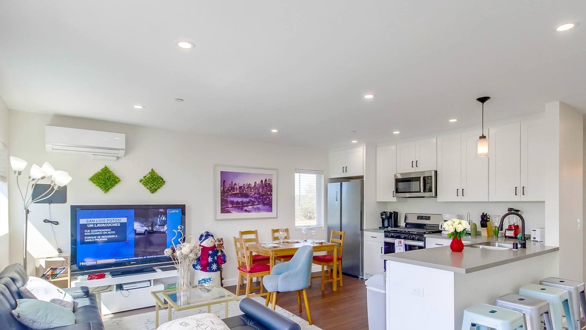 National City House | 3BR - 3Bth near San Diego Gaslamp Beach