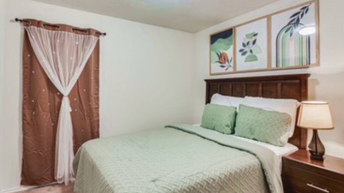 Dallas House | 3BR/4beds/sleeps 8n