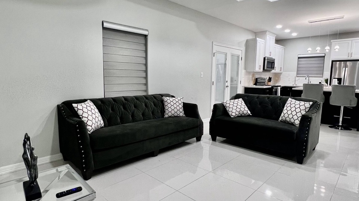Edinburg Apartment | 3BR Apartment in Downtown Edinburg