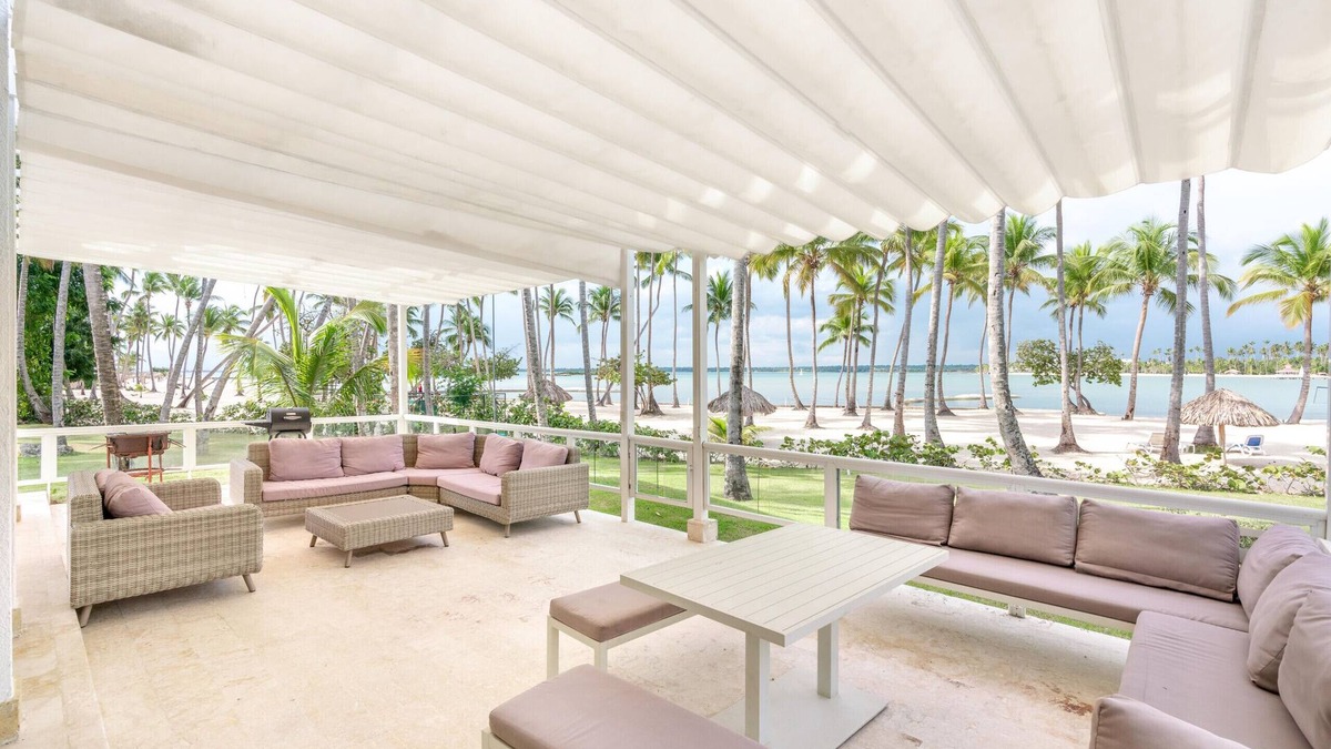 El Soco Apartment | 3BR apt with beach view & access at Nueva Romana
