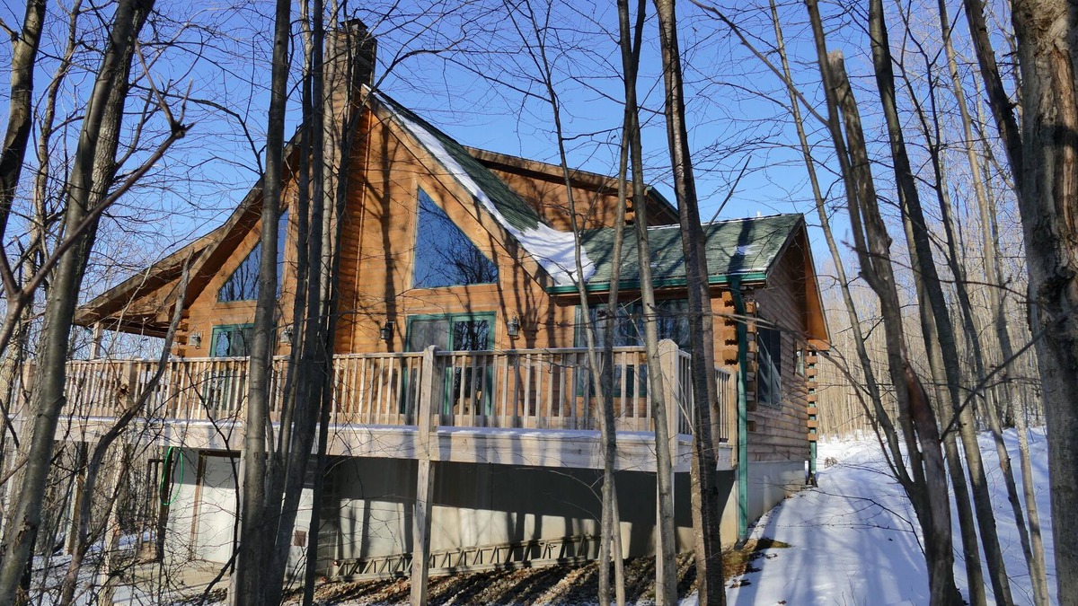 Boynton House | 3BR cabin in the woods near Deep Creek and WISP Resort areas