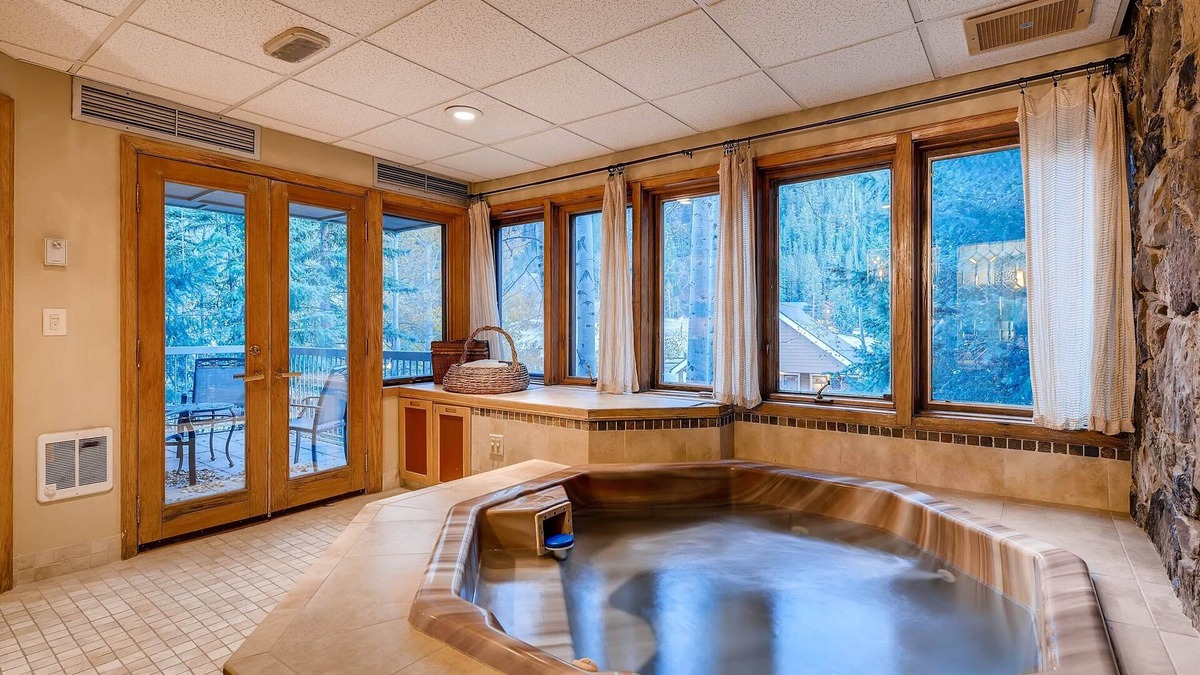 Mountain House Condo | 3Br Condo Chateaux Dumont 2724 ~Walk to Lift by RedAwning