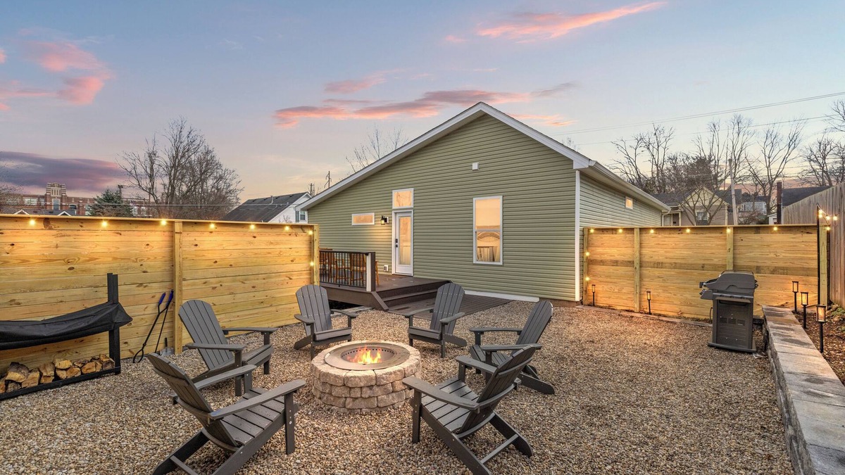Georgetown House | 3BR Cottage Near Horse Park - Fire Pit, Walkable to Downtown, Pet-Friendly