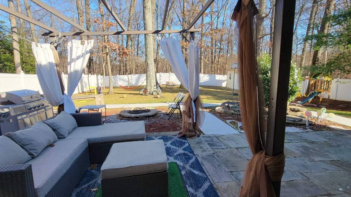 Kemp Mill Cottage | 3BR Cozy, Private and Spacious Family House with plenty of Amenities.