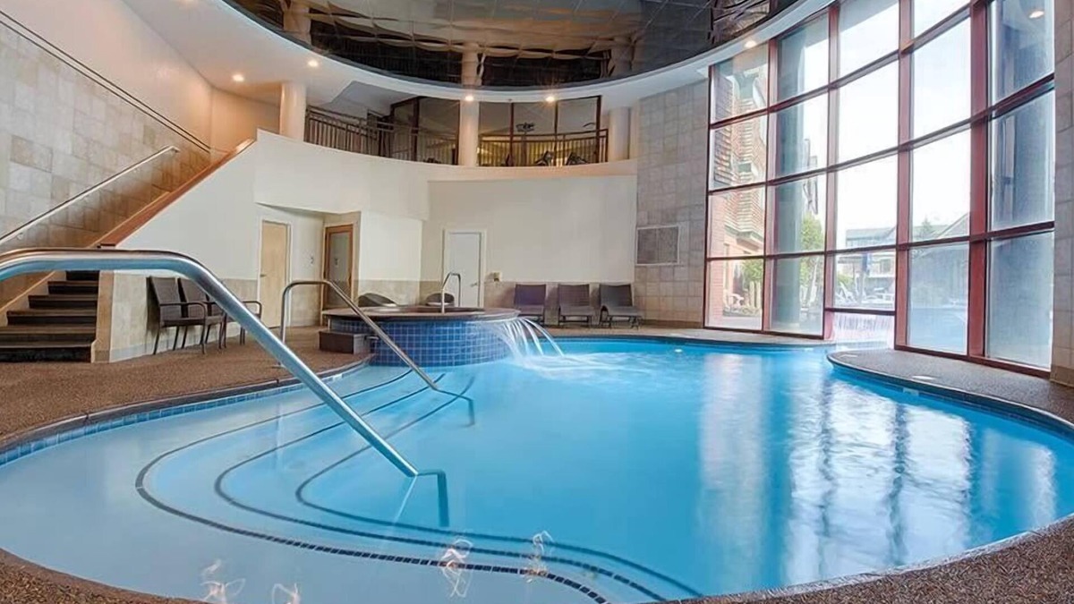 The Point Condo | 3br Deluxe Condo Family Fun, Beach & Boating