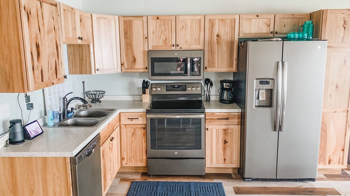 Shawano Cottage | 3BR family friendly cottage on Shawano Lake with water access