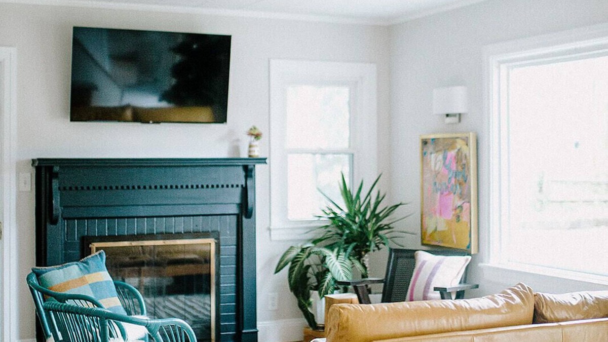 Elon House | 3BR Feel Better Bungalow In The Heart of Elon, NC