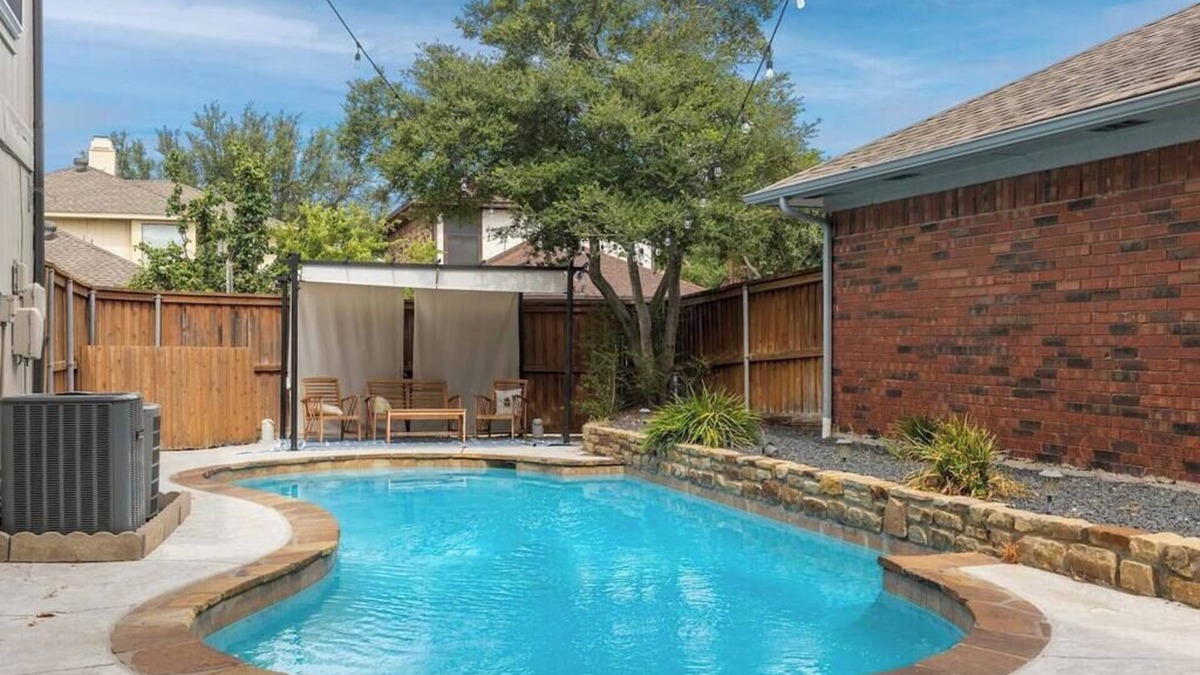 North Central Carrollton House | 3BR Home with Pool & Garage