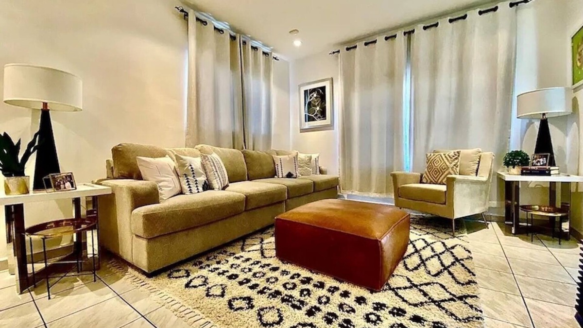 West Little Havana House | 3BR House – 15 Mins from Downtown and the beaches