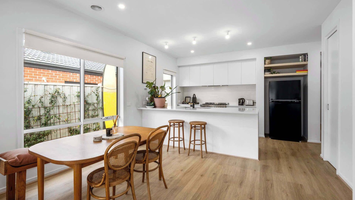 Mount Duneed House | 3BR Light-filled Retreat, Mt Duneed