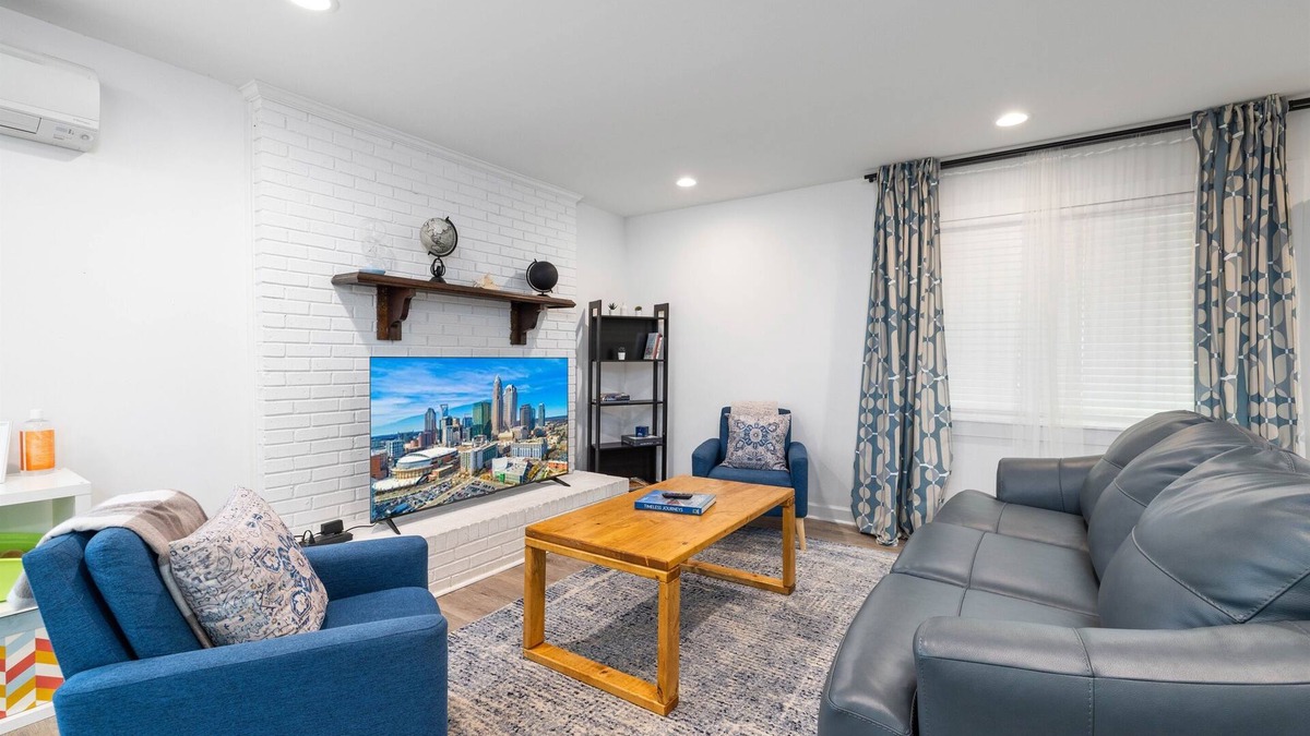 Matthews House | 3BR Matthews Home*EV Charger*Dog Friendly