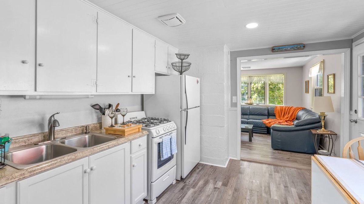 Mara Vista House | 3BR Narragansett Nook