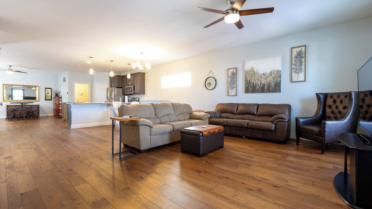 The Gate House | 3BR Parkside Home/Perfect Location