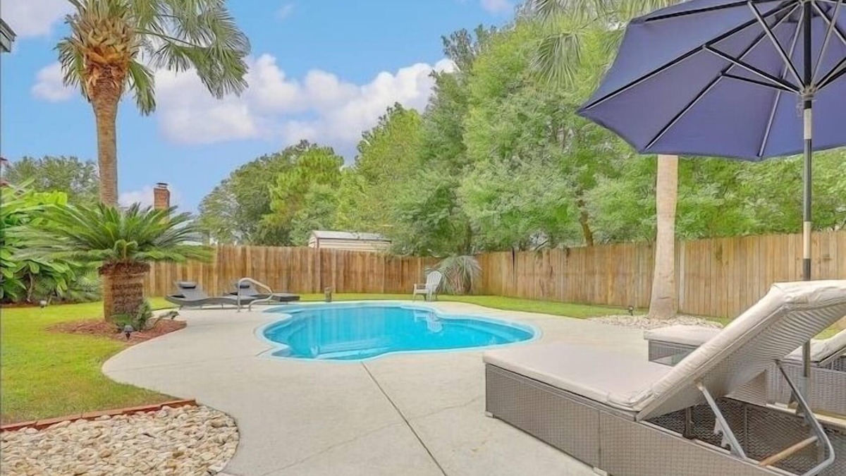 Summerville House | 3br pool/xbox/games in Sumrville - 25min 2 Downtown Charleston