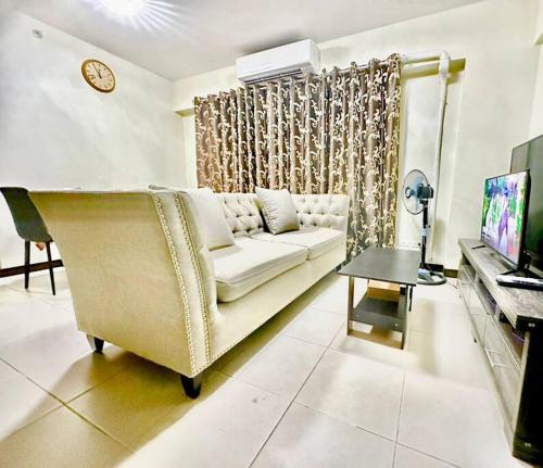 Paranaque Apartment | 3BR Resort Style Condo