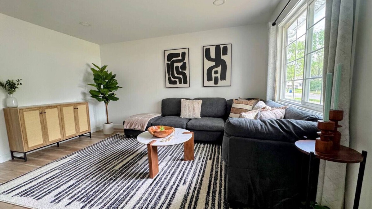 Gahanna House | 3BR SFH made for easy comfy stays