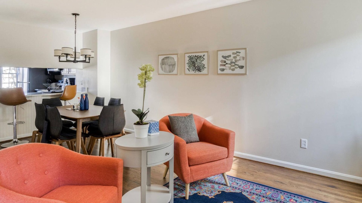 Radnor - Fort Myer Heights House | 3BR Townhome in Arlington