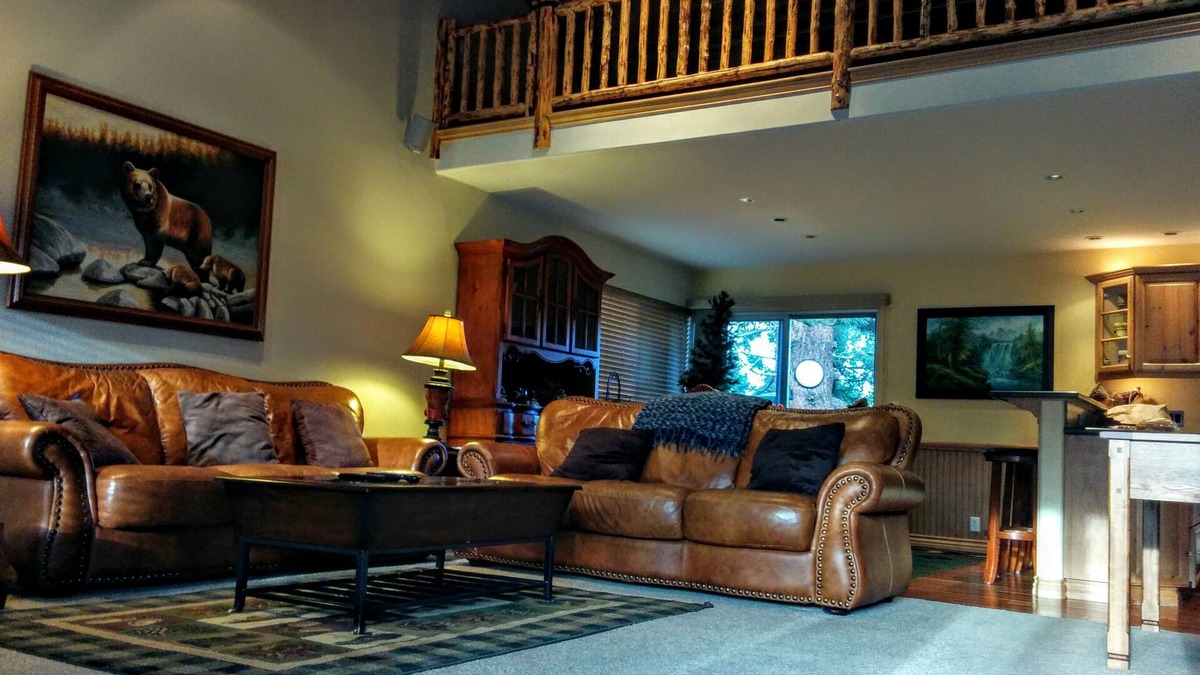 Mammoth Lakes House | 3BR Townhouse - Your Home Away from Home